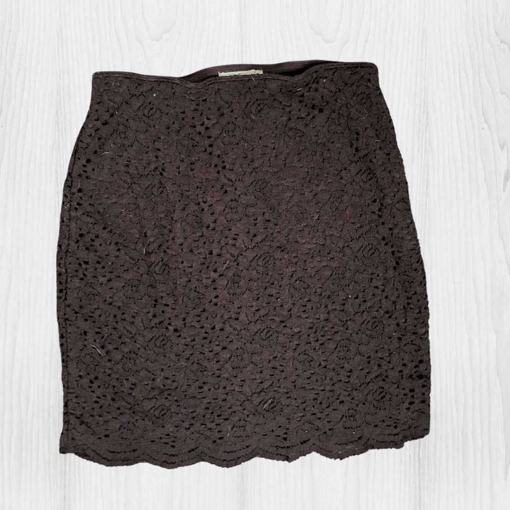 Hollister Lace Mini Skirt - Size Small - Picture 2 of 4